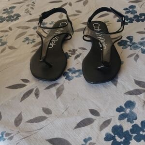 - Calvin KleinWoman's sandals